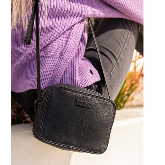 Roxy Small Crossbody Bag for Women - Picture 2 of 6